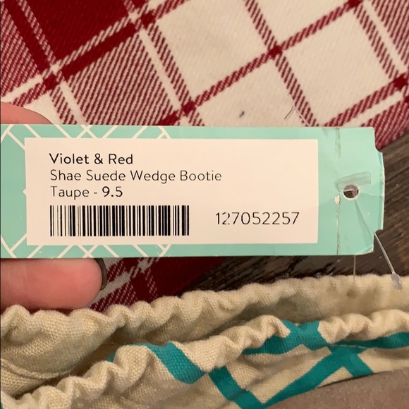 Violet & Red NIB TAUPE 9.5 wedge bootie - Picture 5 of 5